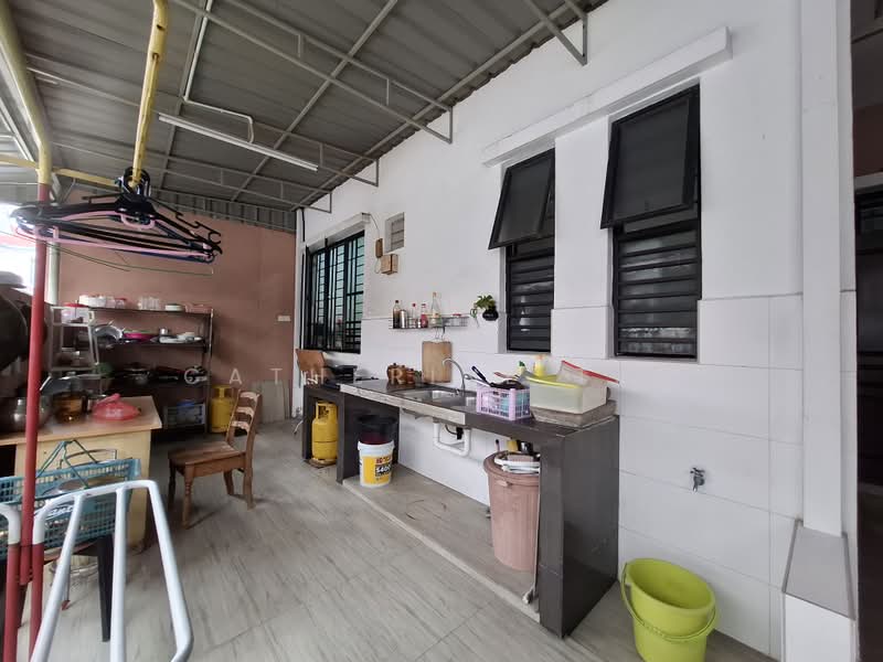 Rumah Teres 2 Tingkat untuk Disewa di Putra Heights (Subang Jaya) - Catherine Tan - Kitchen - PropertyGuru.com.my