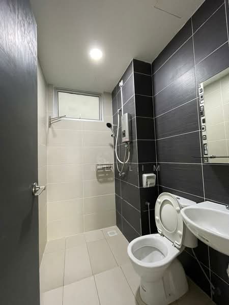 Midori Green (Pangsapuri Hijauan) untuk Untuk Disewa - RM 2,500 /bulan, Mac 2026 - Bathroom - PropertyGuru.com.my