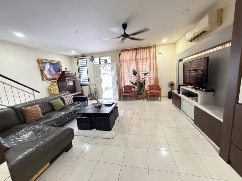 2-storey Terraced House for Rent in Setia Tropika (Johor Bahru) - John Pharn - Living Room - PropertyGuru.com.my