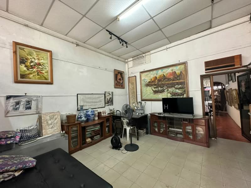 Shop for Sale in George Town (Penang) - Vick Teoh - Living Room - PropertyGuru.com.my