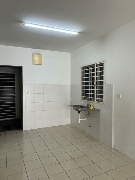 Residensi KepongMas untuk Untuk Disewa - RM 1,200 /bulan, Mac 2026 - Kitchen - PropertyGuru.com.my