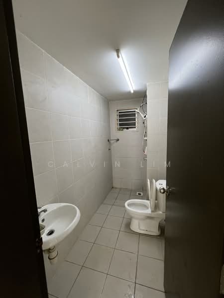 Residensi KepongMas untuk Untuk Disewa - RM 1,200 /bulan, Mac 2026 - Bathroom - PropertyGuru.com.my