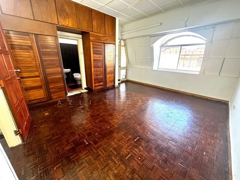 2-storey Terraced House for Sale in Taman TAR (Tun Abdul Razak) (Ampang) - Azli Ibrahim - Interior - PropertyGuru.com.my