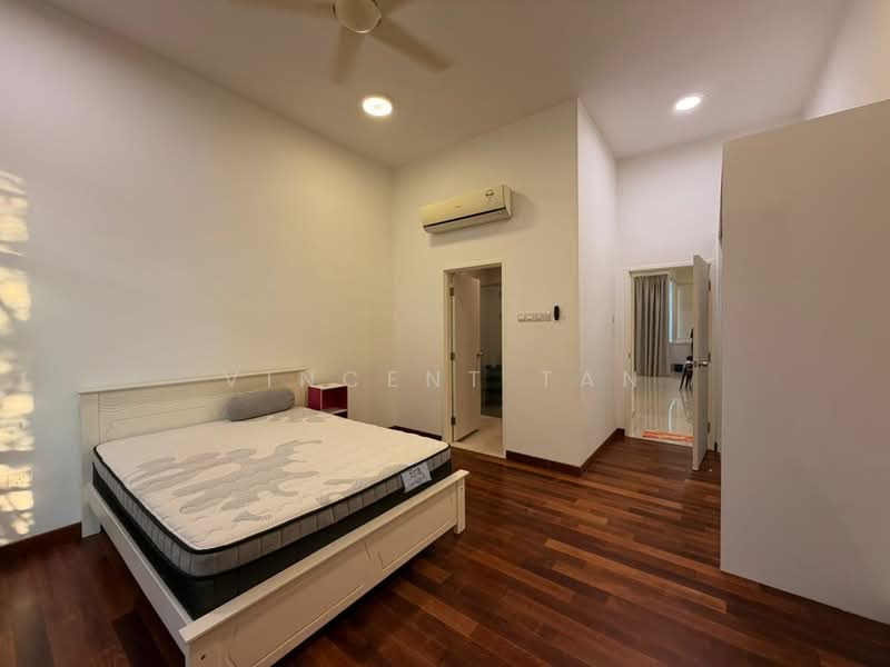 Ferringhi Residence untuk Untuk Disewa - RM 2,000 /bulan, Mac 2026 - Bedroom - PropertyGuru.com.my