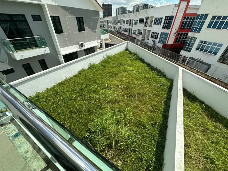 Semi-Detached House for Sale in Austin (Johor Bahru) - Kuu Chin - Exterior - PropertyGuru.com.my