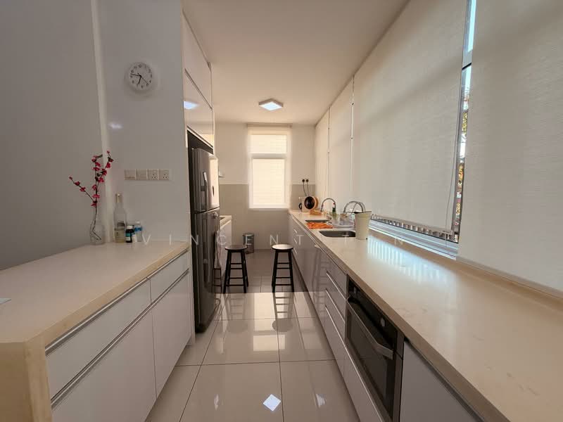 Ferringhi Residence untuk Untuk Disewa - RM 2,000 /bulan, Mac 2026 - Kitchen - PropertyGuru.com.my