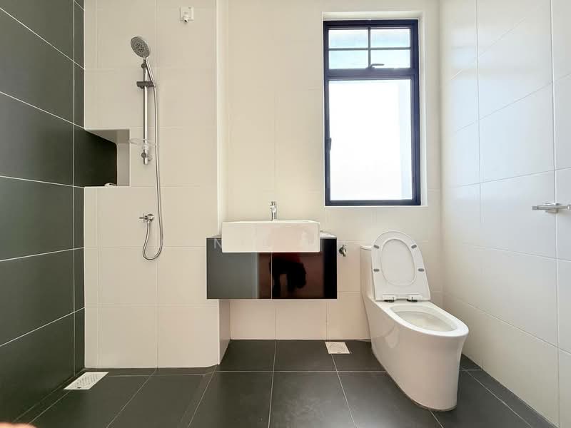 Cluster House for Sale in Taman Eko Botanic (Gelang Patah) - Annie Chai - Bathroom - PropertyGuru.com.my