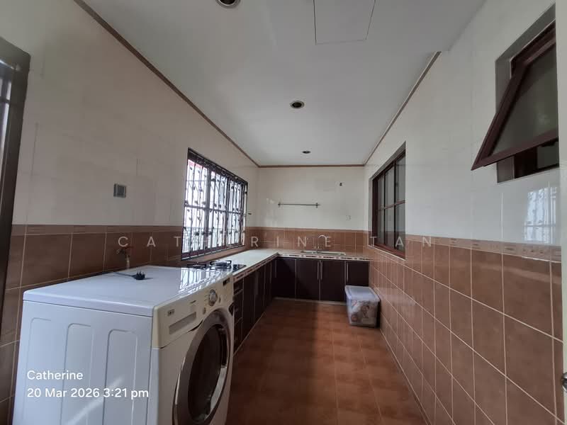 2-storey Terraced House for Rent in Putra Heights (Subang Jaya) - Catherine Tan - Kitchen - PropertyGuru.com.my
