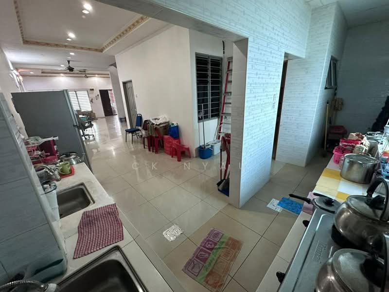 2-storey Terraced House for Sale in Ipoh (Perak) - Ck Nyau - Kitchen - PropertyGuru.com.my