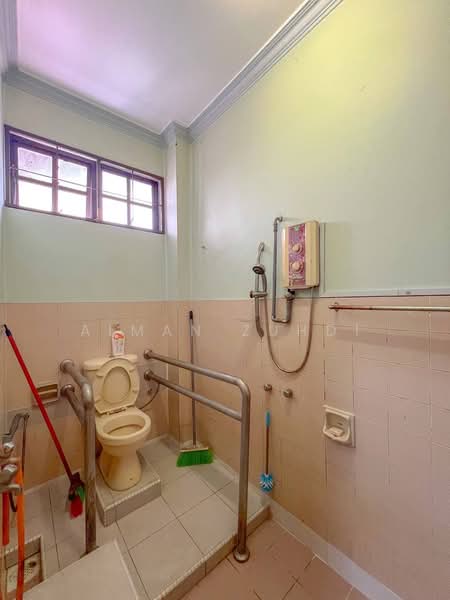 Bungalow for Sale in Seksyen 9 (Shah Alam) - AIMAN ZUHDI - PropertyGuru.com.my