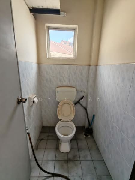 Shop / Office for Rent in Taman Bukit Dahlia (Pasir Gudang) - Joyce Gan - Bathroom - PropertyGuru.com.my