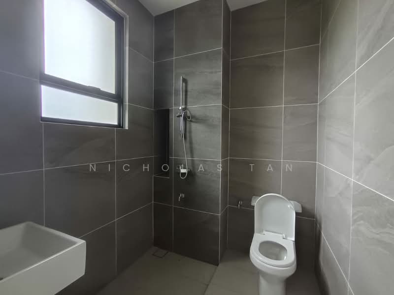 Semi-Detached House for Sale in Kuching (Sarawak) - Nicholas Tan - Bathroom - PropertyGuru.com.my