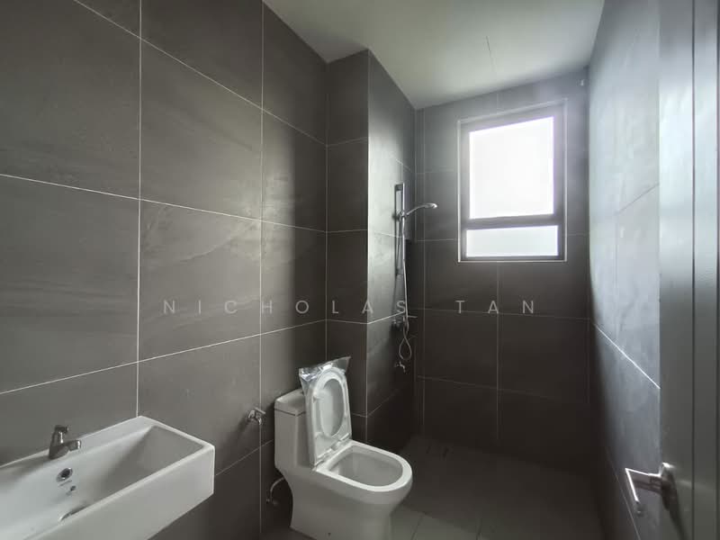 Semi-Detached House for Sale in Kuching (Sarawak) - Nicholas Tan - Bathroom - PropertyGuru.com.my
