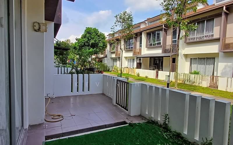3-storey Terraced House for Sale in Bandar Rimbayu (Telok Panglima Garang) - Kevin Ho - Back Yard - PropertyGuru.com.my