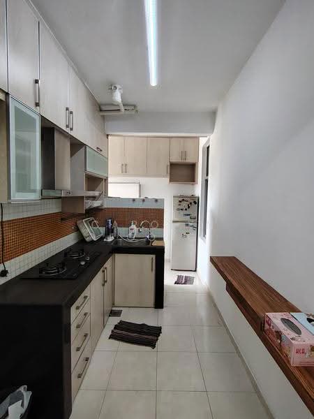 Pangsapuri untuk Dijual di Subang Perdana Goodyear Court 9 - Carolyn Foong - Kitchen - PropertyGuru.com.my