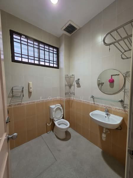1-storey Terraced House for Sale in Taman Impian Emas (Skudai) - Kok Hui - Bathroom - PropertyGuru.com.my