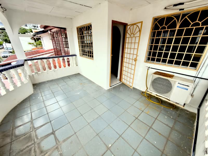Rumah Teres 2 Tingkat untuk Dijual di Bandar Menjalara (Kuala Lumpur) - Azli Ibrahim - Balcony - PropertyGuru.com.my