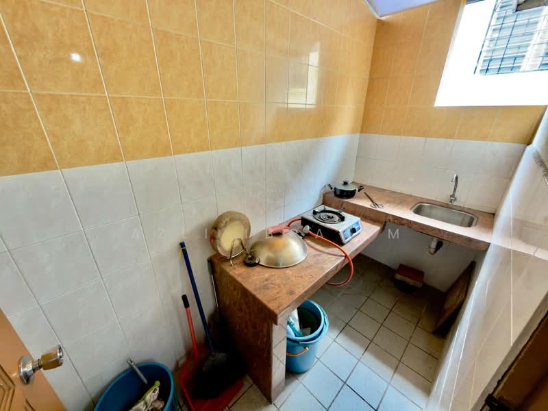 Rumah Teres 2 Tingkat untuk Dijual di Bandar Menjalara (Kuala Lumpur) - Azli Ibrahim - Kitchen - PropertyGuru.com.my