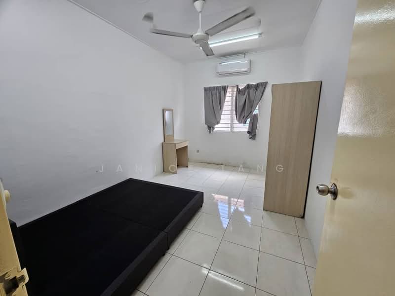 2-storey Terraced House for Rent in Setia Impian (Setia Alam) - Janice Tang - Bedroom - PropertyGuru.com.my