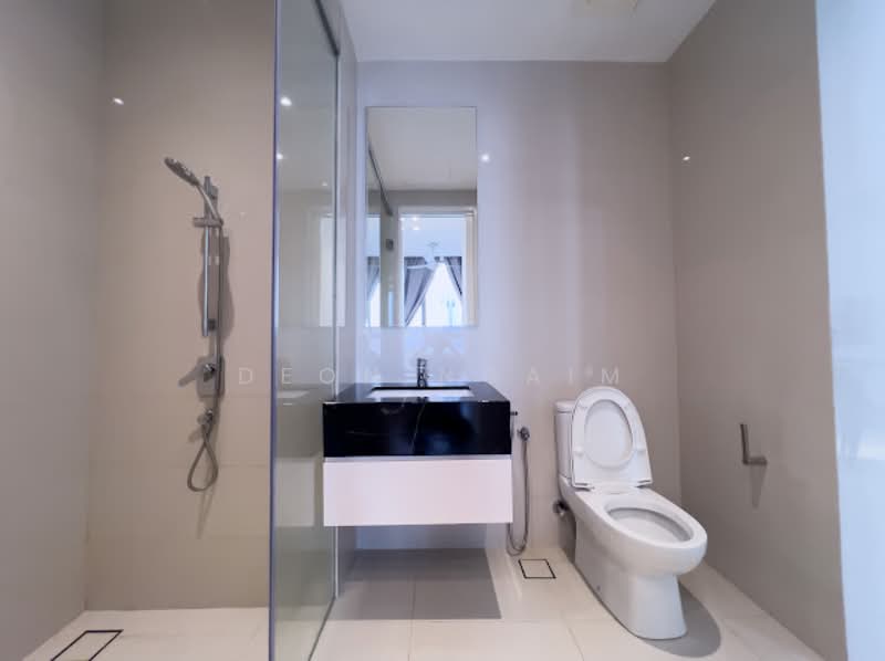 Service Residence for Rent at Pavilion Ceylon Hill - Deon Ngaim - Bathroom - PropertyGuru.com.my