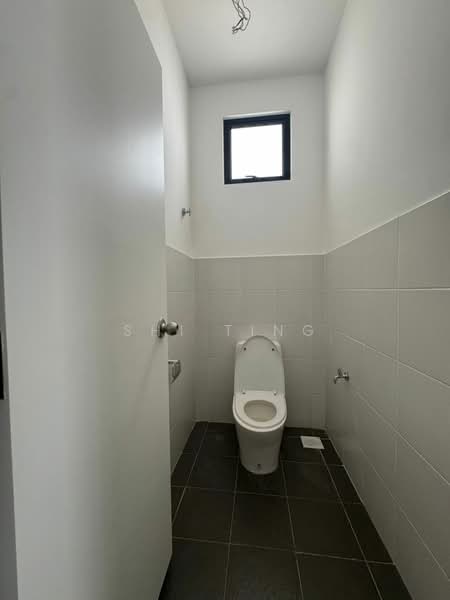 Shop for Rent in Eco Botanic (Iskandar Puteri (Nusajaya)) - Shi Ting - Bathroom - PropertyGuru.com.my