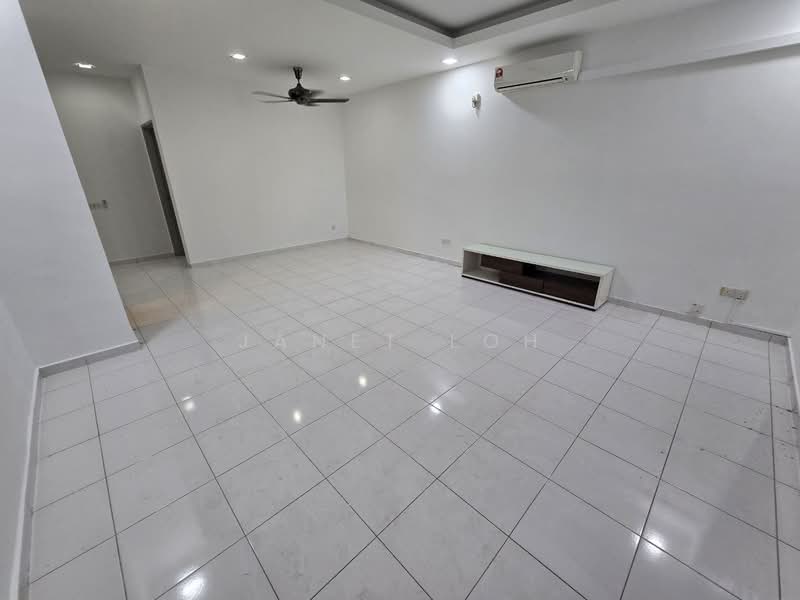 2-storey Terraced House for Sale in Setia Tropika (Johor Bahru) - Janet Loh - Living Room - PropertyGuru.com.my