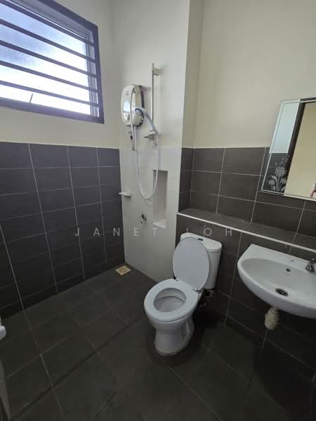 2-storey Terraced House for Sale in Setia Tropika (Johor Bahru) - Janet Loh - Bathroom - PropertyGuru.com.my