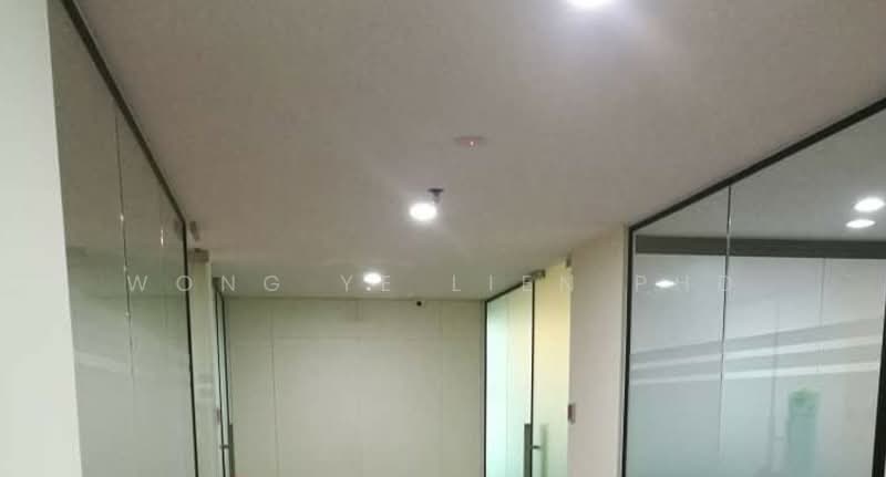Office for Sale in Klang (Selangor) - Wong Ye Lien PhD - Corridor - PropertyGuru.com.my