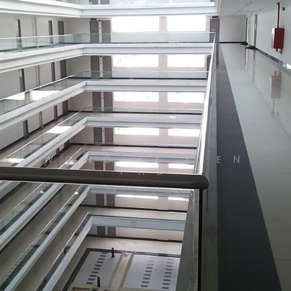 Office for Sale in Klang (Selangor) - Wong Ye Lien PhD - Corridor - PropertyGuru.com.my