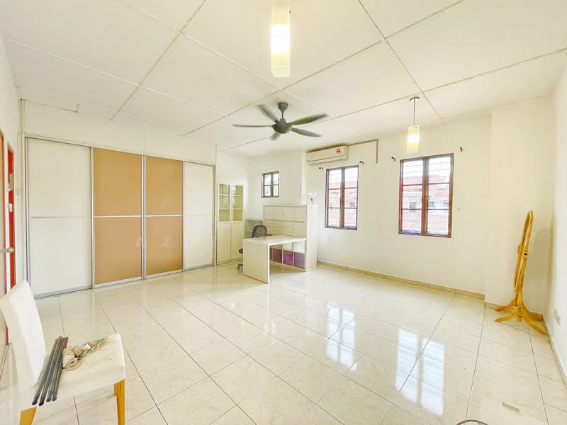 Bandar Nusaputra untuk Untuk Dijual - RM 580,000, Apr 2026 - Study - PropertyGuru.com.my