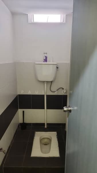 Shop / Office for Rent in Bandar Uda Utama (Johor Bahru) - Paul Poh - Bathroom - PropertyGuru.com.my