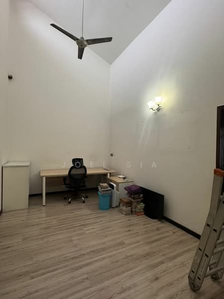 Bandar Bayu Tinggi Double Storey Kitchen Extended n Renovated House For Sale untuk Untuk Dijual - RM 688,000, Mac 2026 - Study - PropertyGuru.com.my