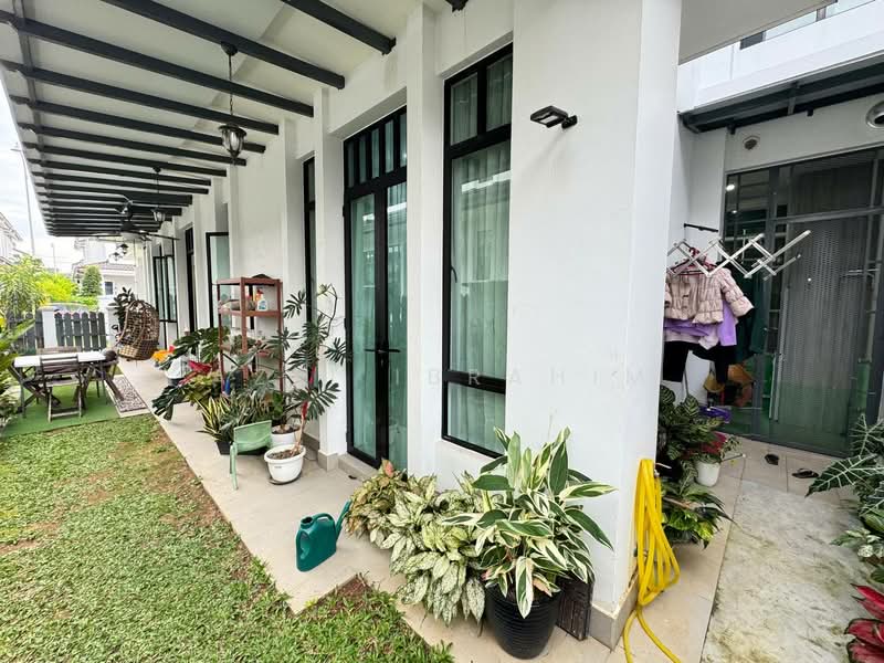 Cluster House for Sale in Eco Majestic (Semenyih) - Azli Ibrahim - Exterior - PropertyGuru.com.my