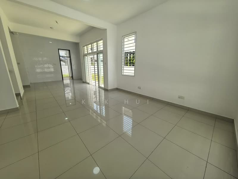 Semi-Detached House for Sale in Taman Ponderosa (Johor Bahru) - Kok Hui - Living Room - PropertyGuru.com.my