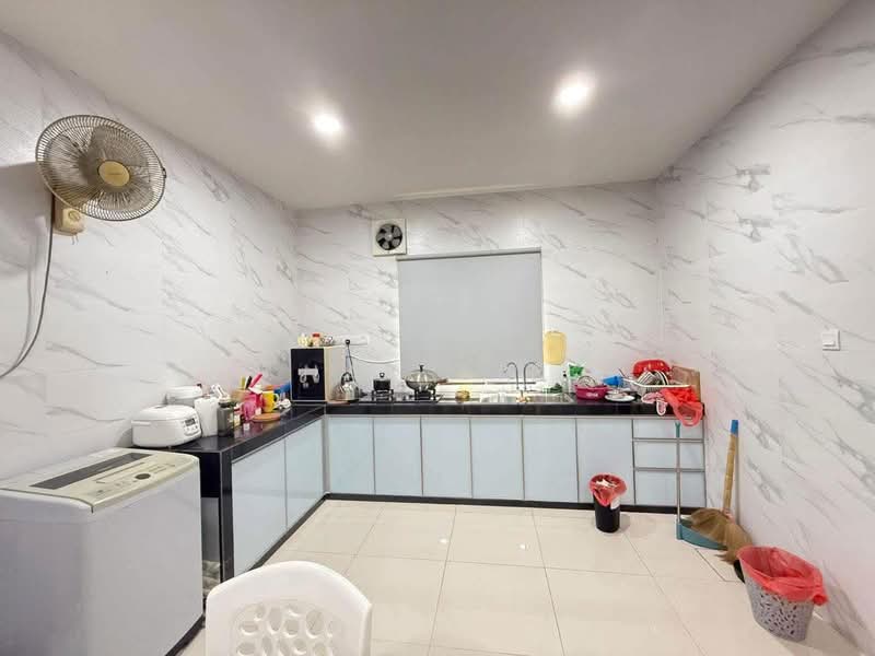 BUKIT INDAH BANDAR NUSAJAYA untuk Untuk Dijual - RM 850,000, Mac 2026 - Kitchen - PropertyGuru.com.my