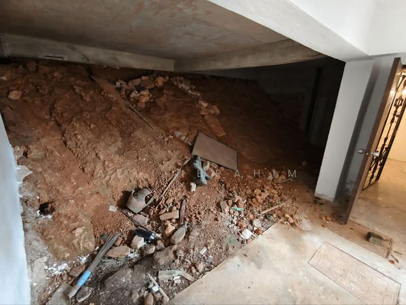 3.5-storey Terraced House for Sale in Taman Kesuma (Ampang) - Azli Ibrahim - Basement - PropertyGuru.com.my