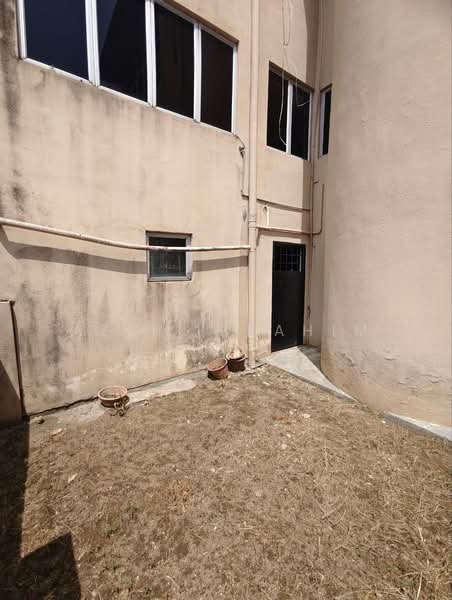 3.5-storey Terraced House for Sale in Taman Kesuma (Ampang) - Azli Ibrahim - Exterior - PropertyGuru.com.my