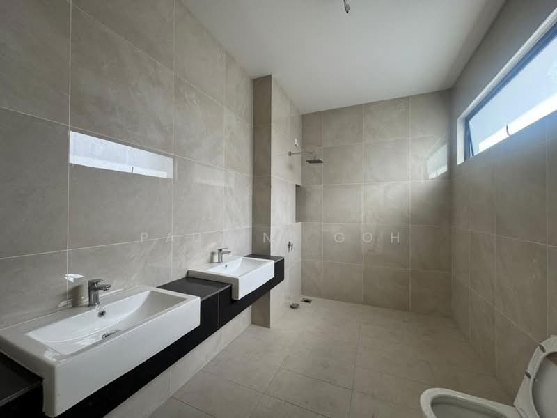 Cluster House for Sale in Austin Crest (Johor Bahru) - Pauline Goh - Bathroom - PropertyGuru.com.my