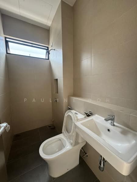 Cluster House for Sale in Austin Crest (Johor Bahru) - Pauline Goh - Bathroom - PropertyGuru.com.my
