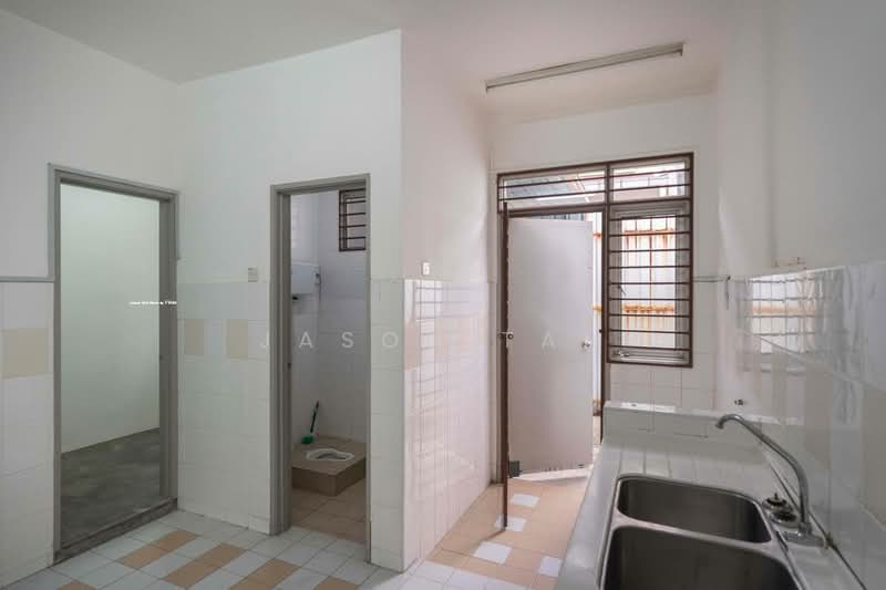 2-storey Terraced House for Rent in Setia Impian (Setia Alam) - Jason Tan - Kitchen - PropertyGuru.com.my