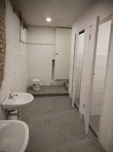 George Town untuk Untuk Disewa - RM 8,000 /bulan, Mac 2026 - Bathroom - PropertyGuru.com.my
