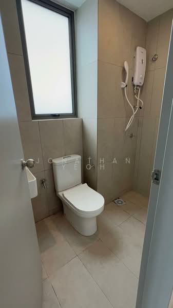 Service Residence for Rent at Kenwingston Platz - Jonathan Yeoh - Bathroom - PropertyGuru.com.my