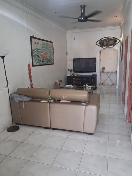 1-storey Terraced House for Sale in Taman Sin Hoe (Bukit Baru) - Sim . - Living Room - PropertyGuru.com.my