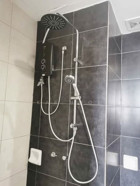 Service Residence for Sale at D'Pulze Cyberjaya - Kar Hooi - Bathroom - PropertyGuru.com.my