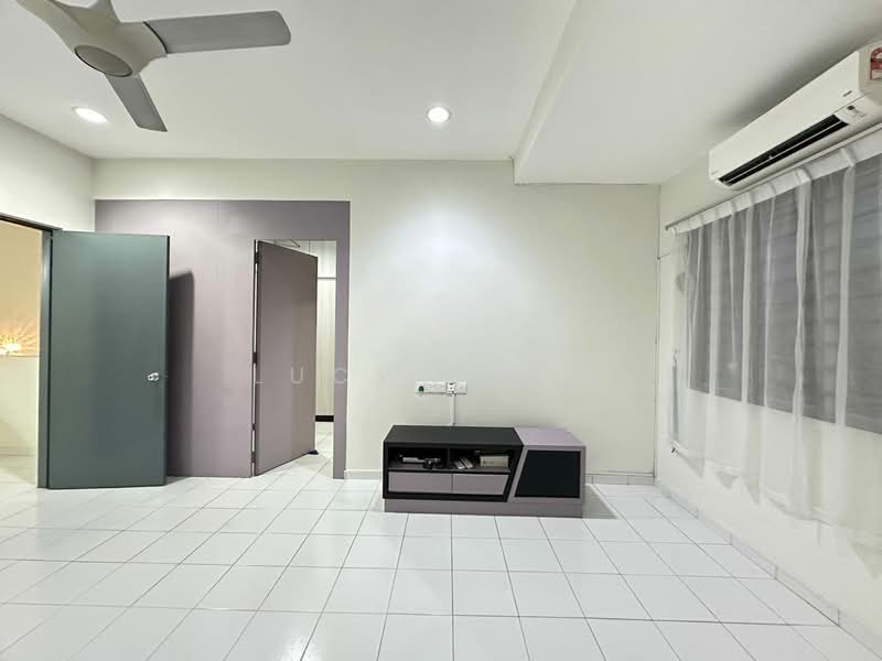 2-storey Terraced House for Rent in Rawang (Selangor) - Lucy Chow - Living Room - PropertyGuru.com.my
