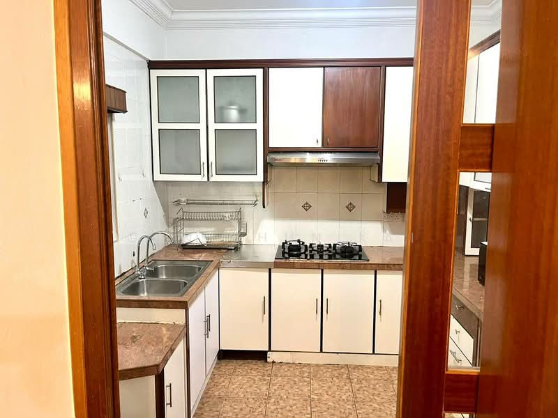 Condominium for Rent at Gold Coast Resort Condominium - Gan Chun Kai - Kitchen - PropertyGuru.com.my