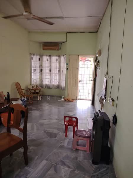 1-storey Terraced House for Sale in New Green Park (Rawang) - Minnie Wong - Living Room - PropertyGuru.com.my