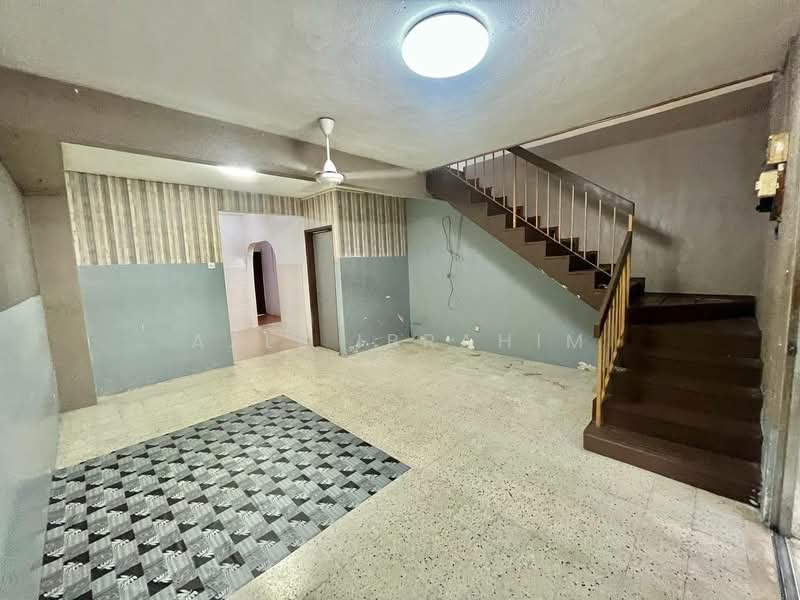 2-storey Terraced House for Sale in Taman Pandan Indah (Ampang) - Azli Ibrahim - Interior - PropertyGuru.com.my