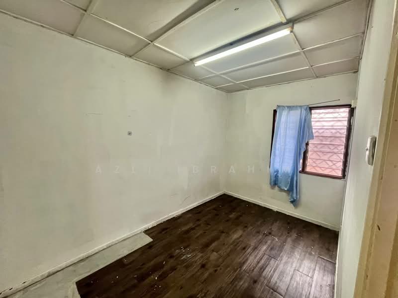 2-storey Terraced House for Sale in Taman Pandan Indah (Ampang) - Azli Ibrahim - Interior - PropertyGuru.com.my