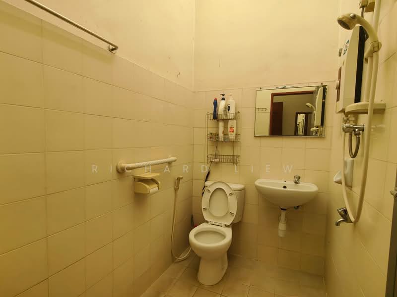 Rumah Teres 1 Tingkat untuk Dijual di SS5 (Petaling Jaya) - Richard Liew - Bathroom - PropertyGuru.com.my